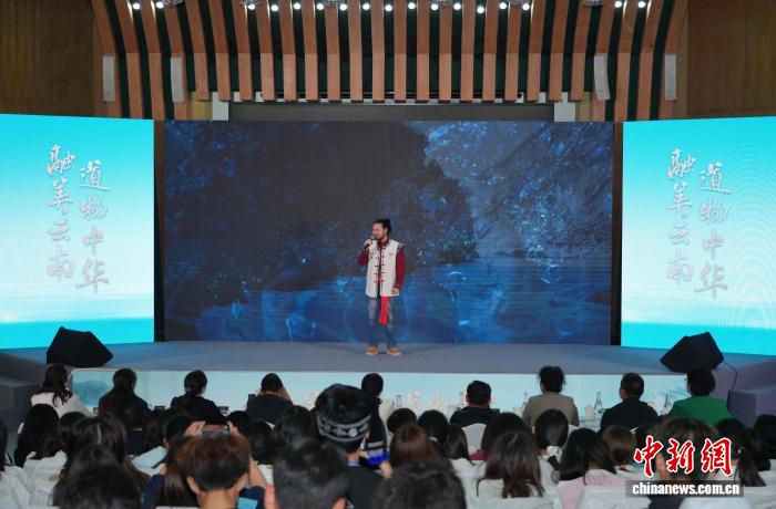 足球盛宴：解析最新战术趋势 - 天空体育